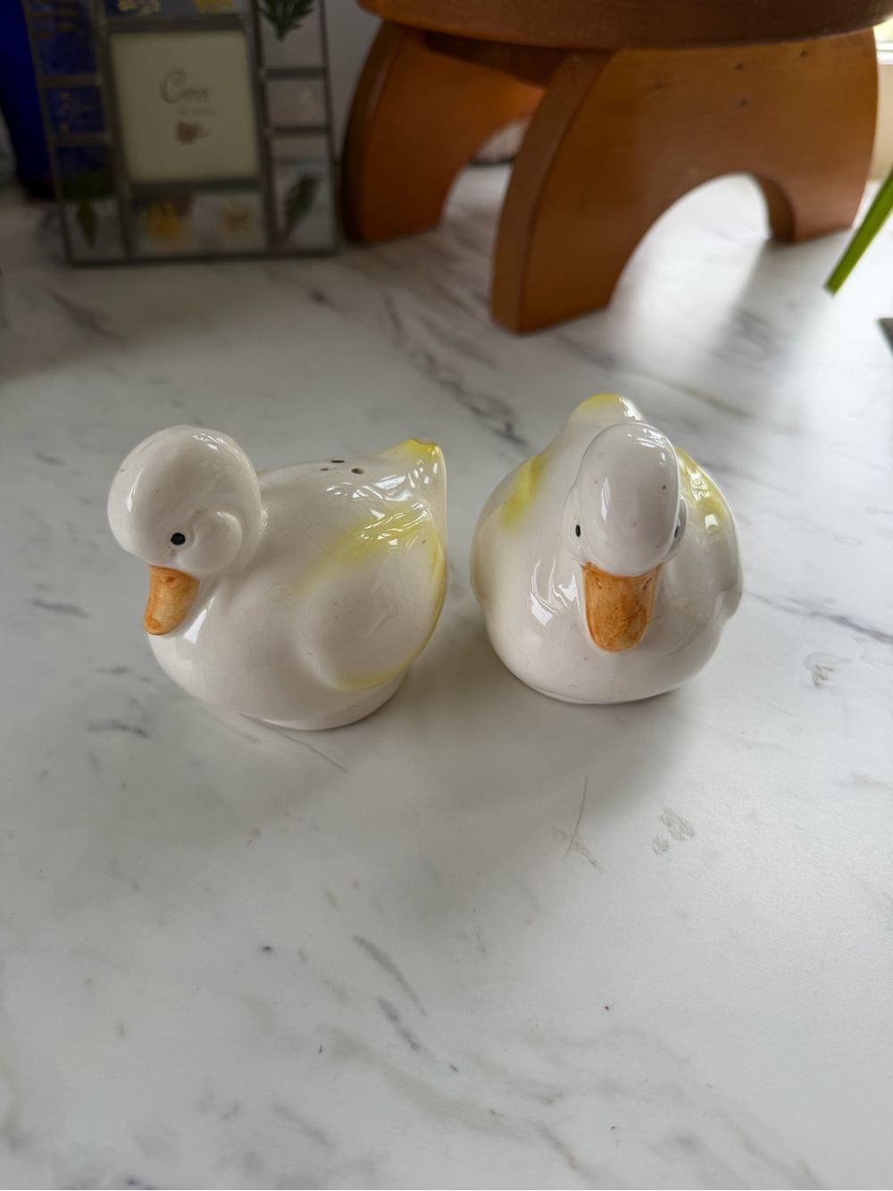 VTG 1982 Ceramic Duck Salt and Pepper Shakers
